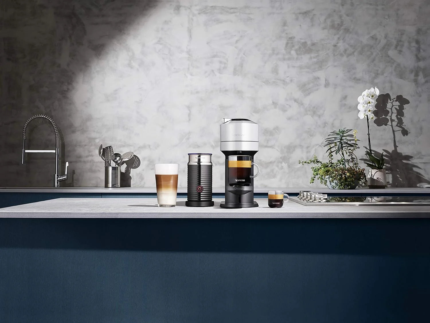 Nespresso Vertuo Next Coffee and Espresso Maker by De'Longhi, White